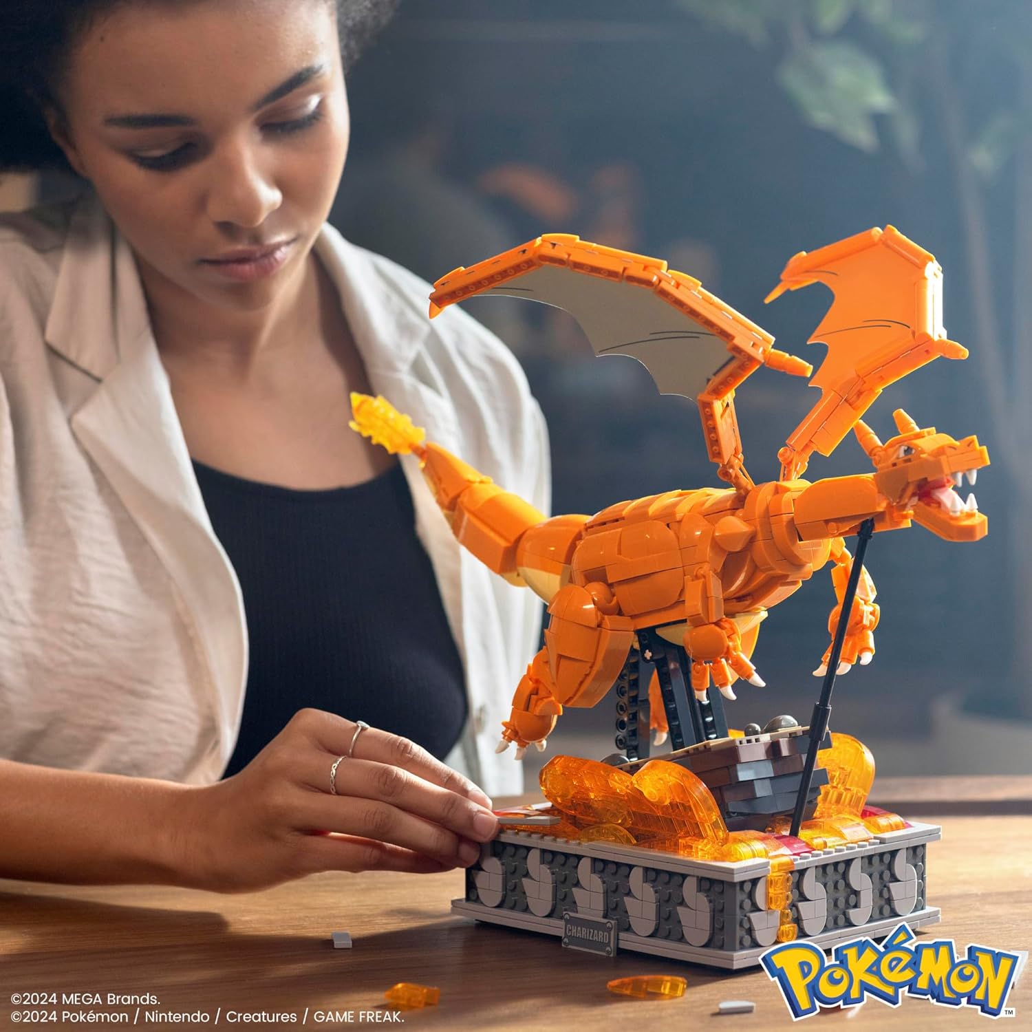 Mega Pokémon Juguete De Construcción Charizard En Movimiento