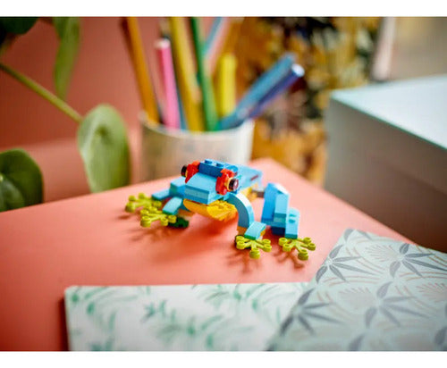 Lego Creator 31136 Loro Exótico 3 En 1 - 253 Pzs 253